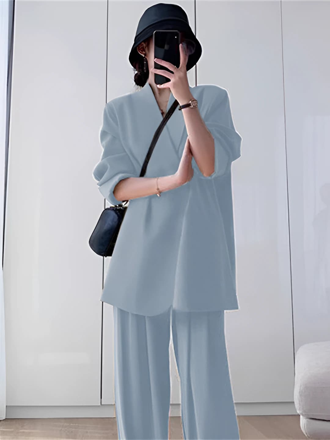 Blue set