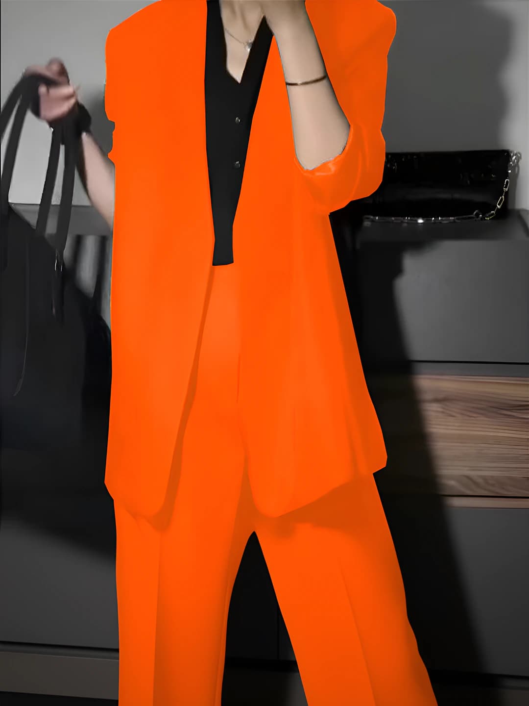 Orange-pink [pants+suit]