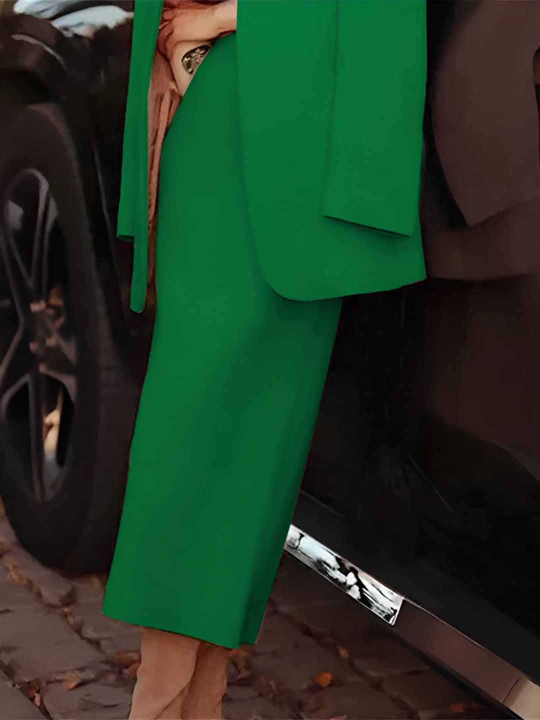 Emerald green [dress]