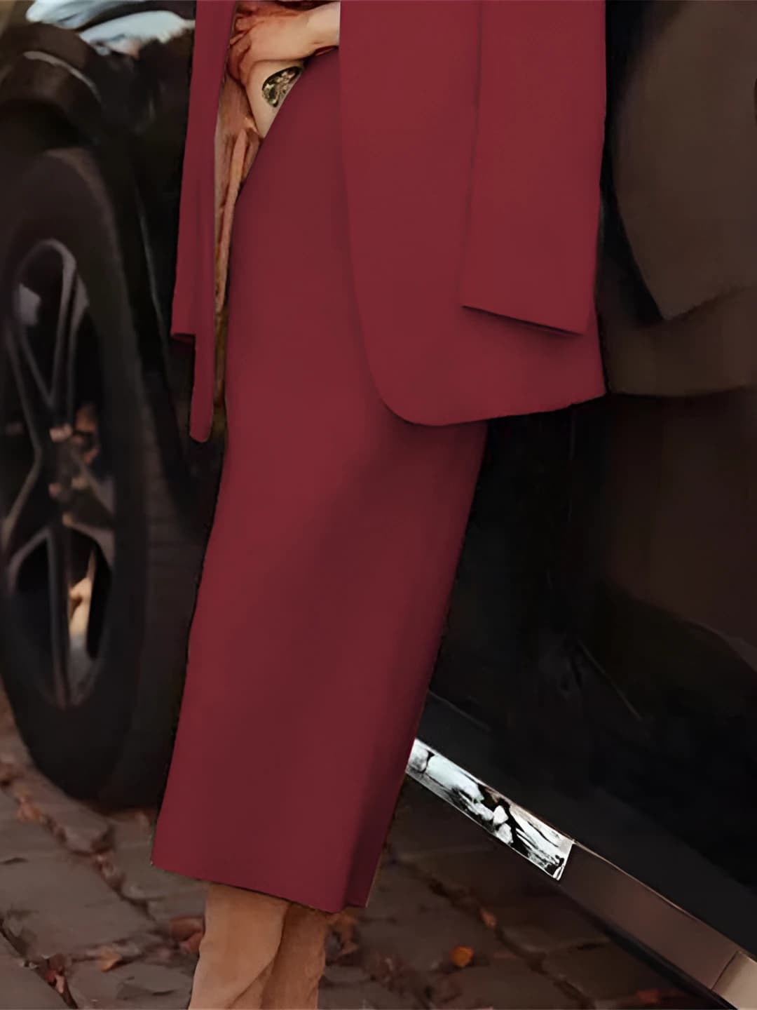 Wine red skirt