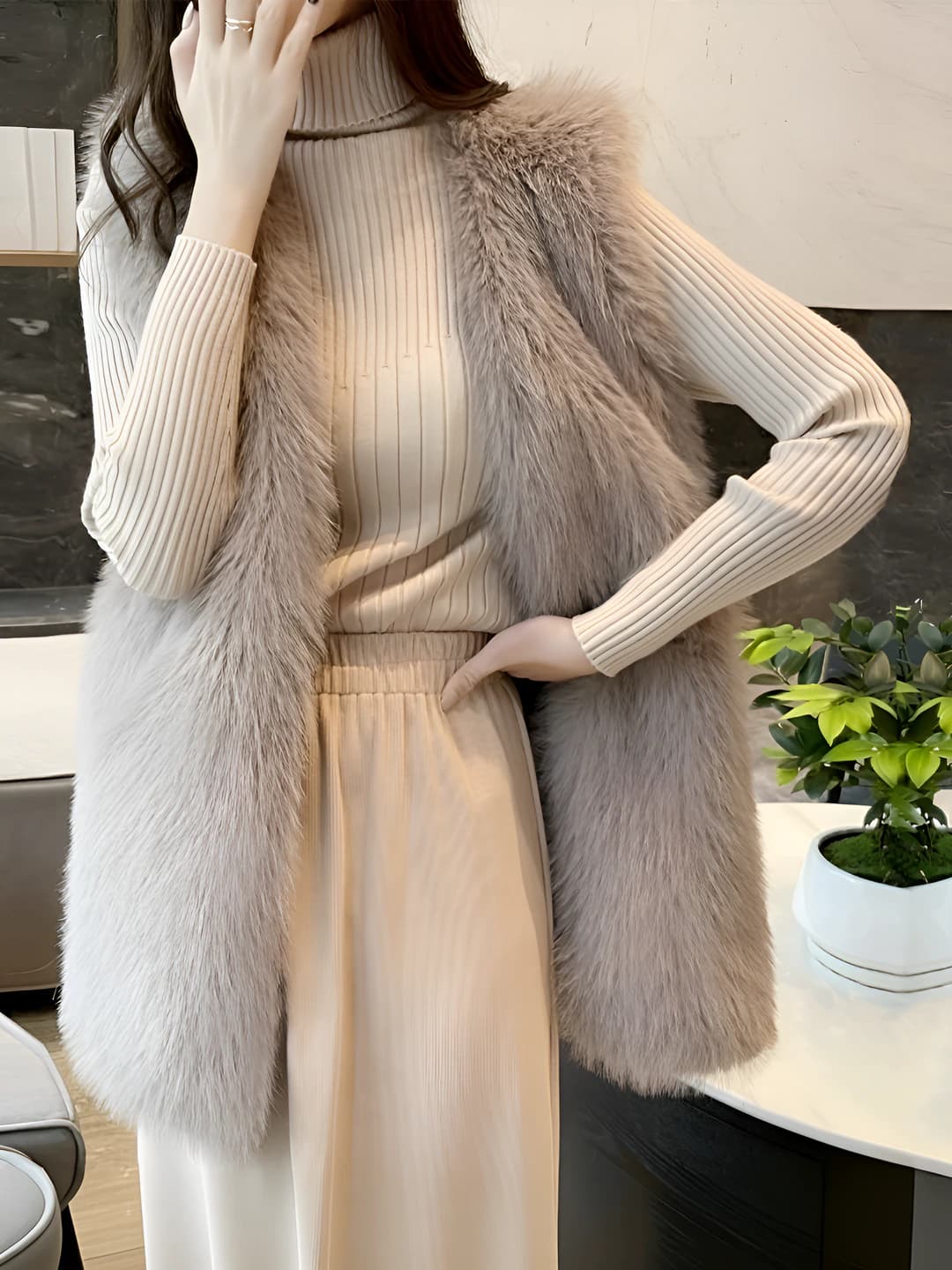 Women's mid-length faux fur vest V-neck sleeveless autumn-winter 2026 slimming