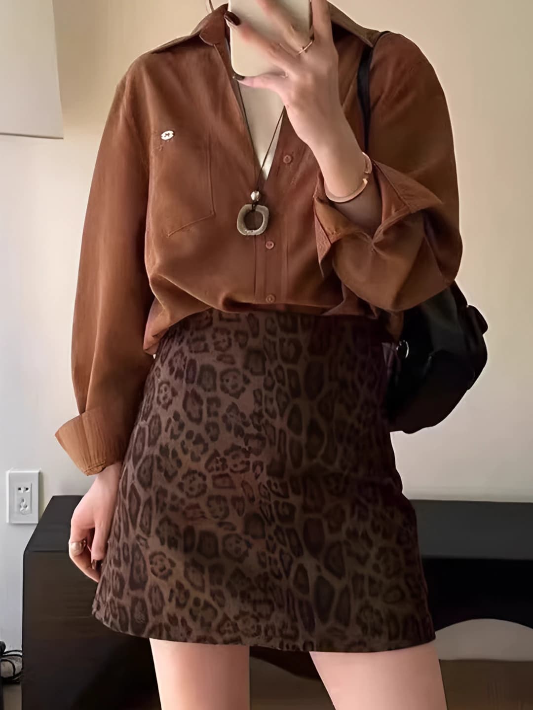 Black (lining, opaque)