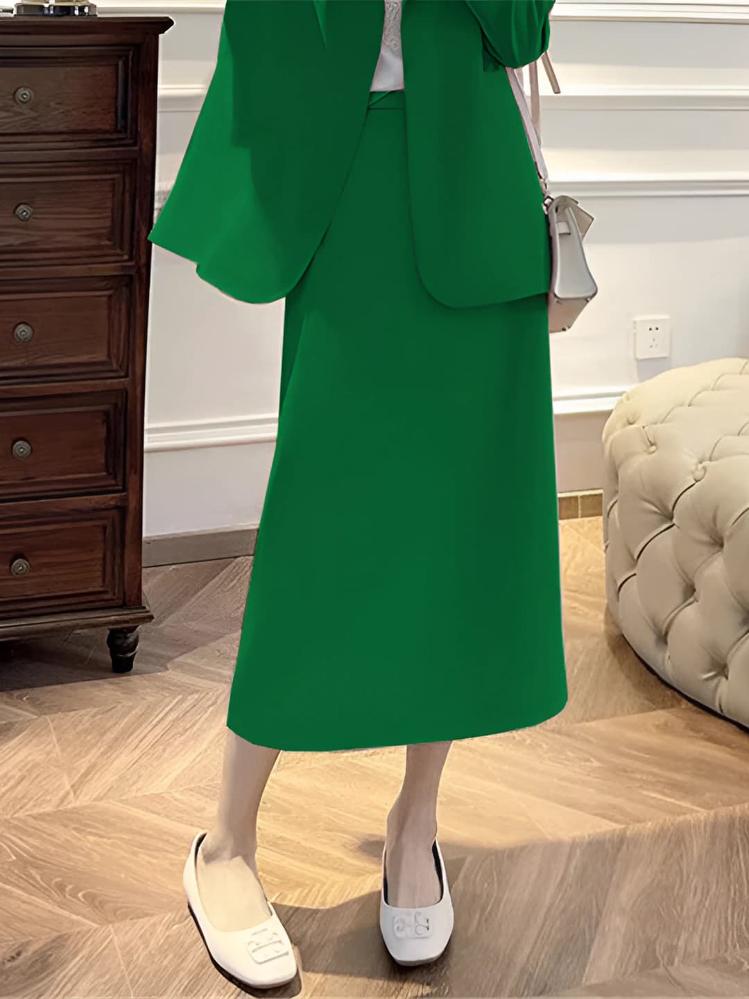 Emerald green [dress]
