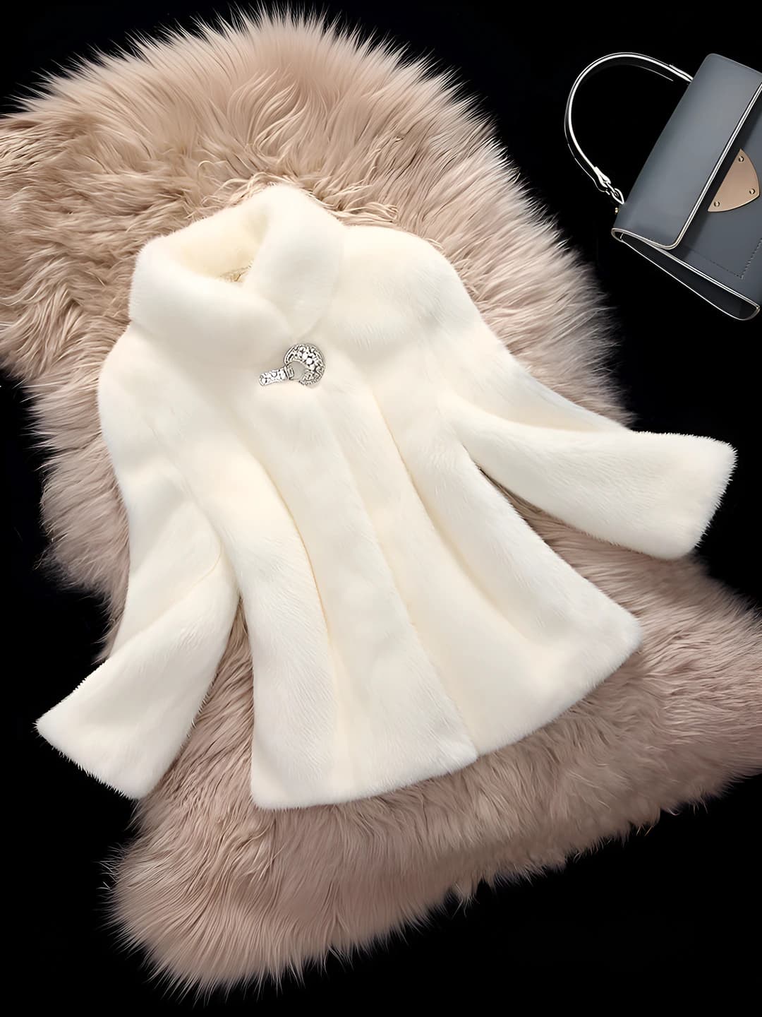 White stand-up collar