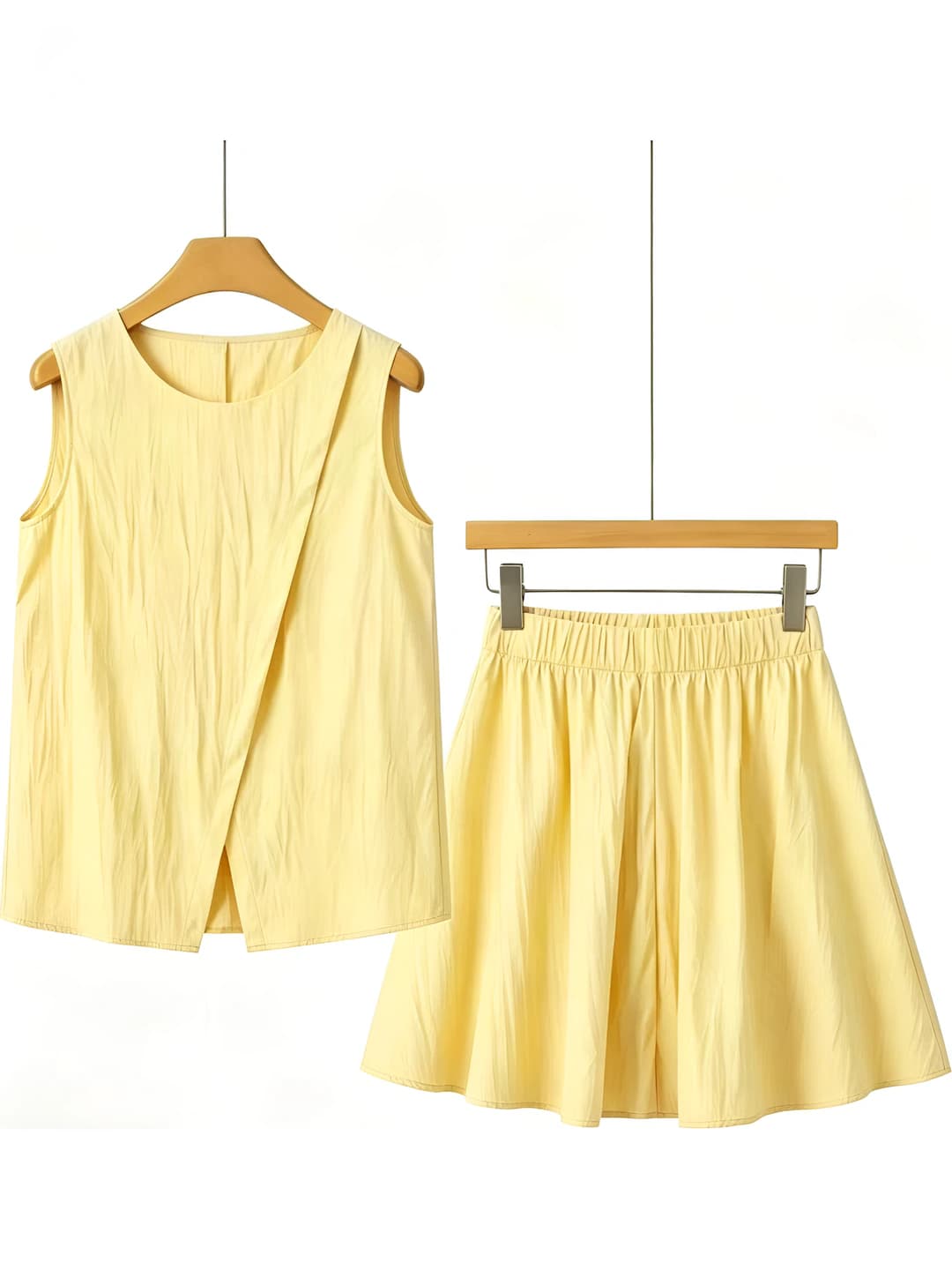 Light yellow set