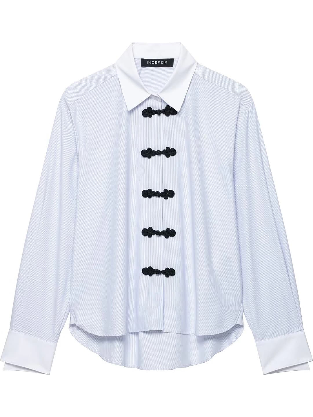 Ayollar uchun uzun yengli ko'ylak-shirt, chiziqli naqsh, qaytarma yoqa, dazmol talab qilmaydi, ko'k rangli