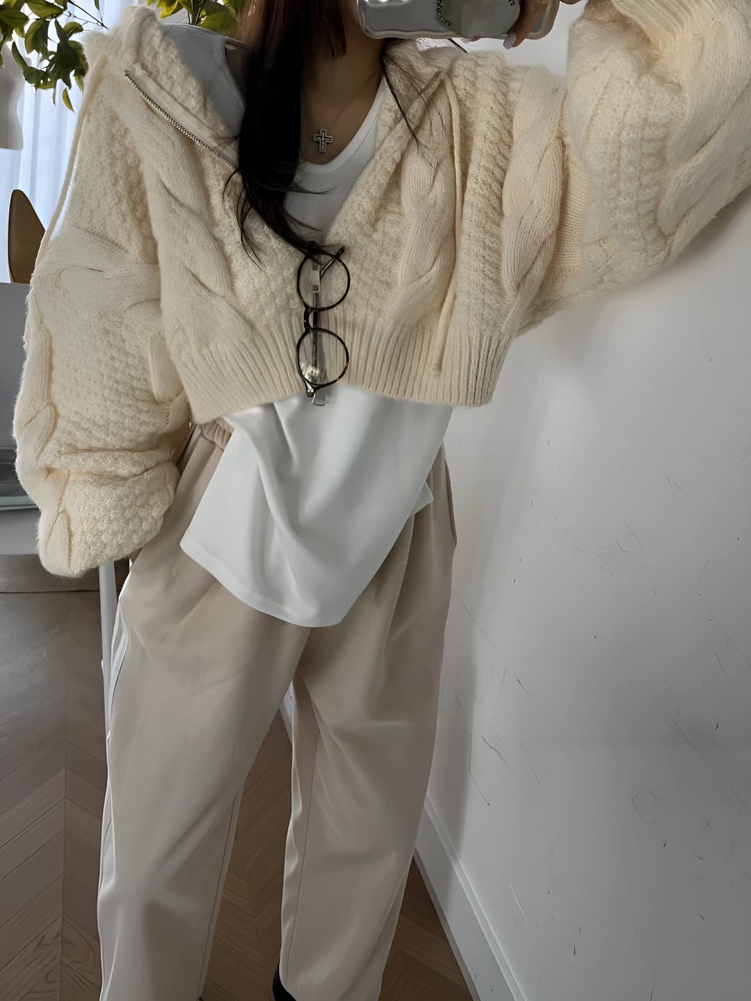 Women's spring-autumn knit cardigan: cable knit, zip, loose fit, long sleeve, cropped, solid colour, ultra-thin