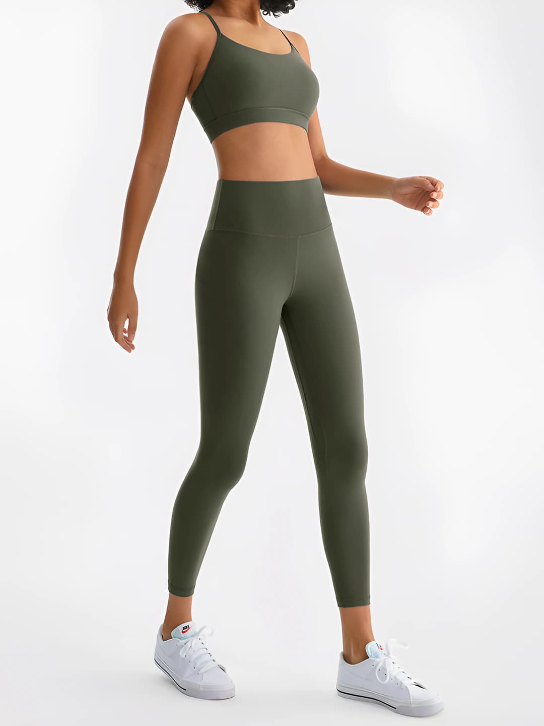 Army green (Qianshan Cui)