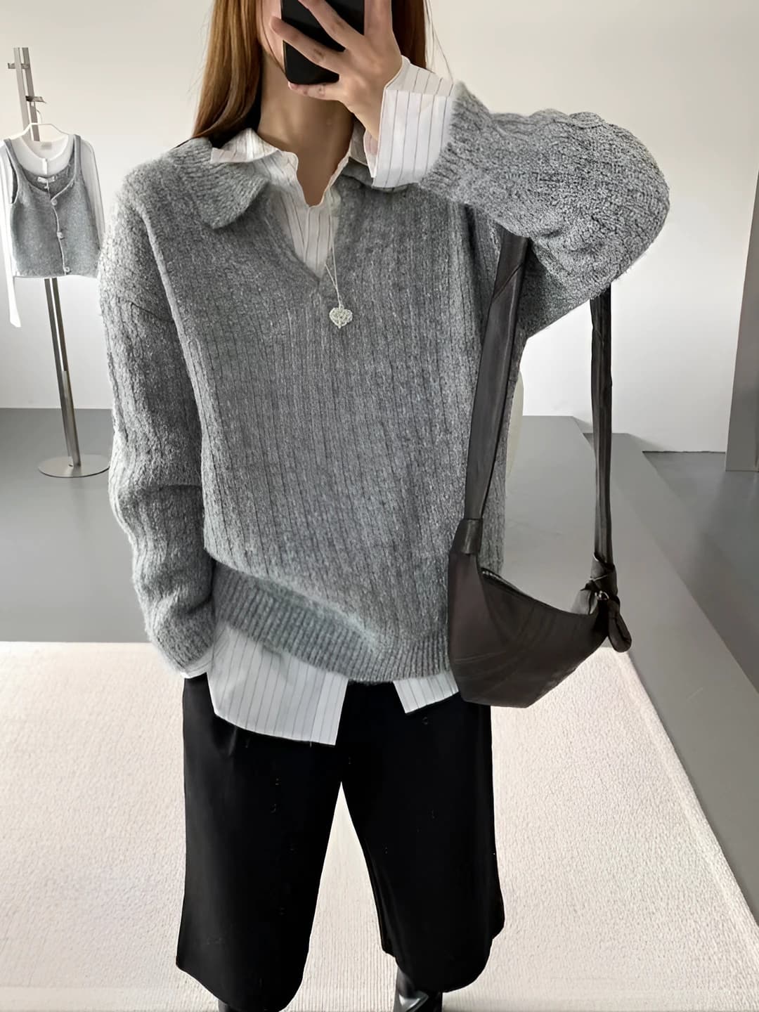 Ayollar uchun POLO yoqali qalin trikotaj sviter, kuz-qish uchun, bo'sh (oversize) kesim, uzun yeng, bir rangli, kundalik uslub