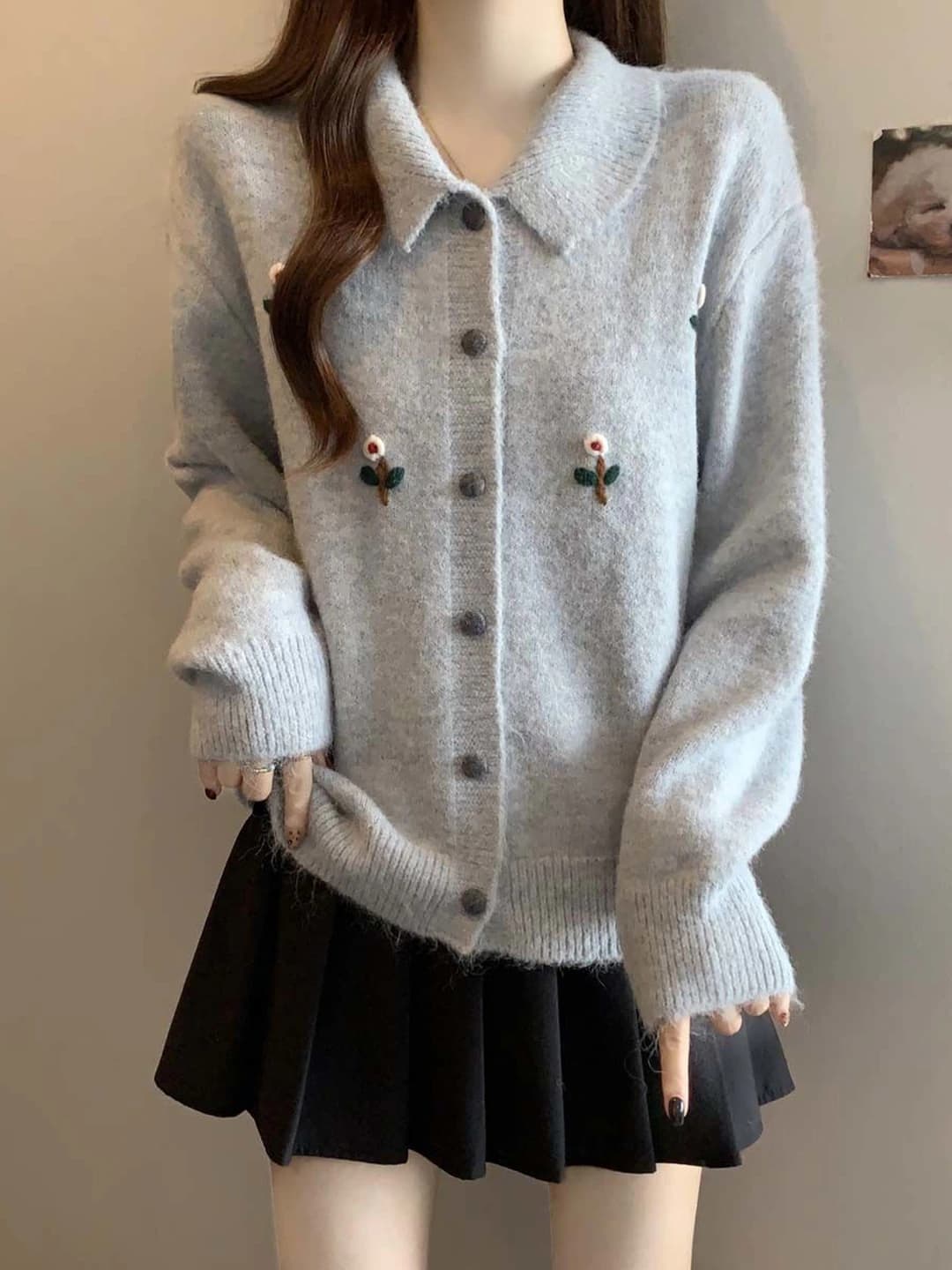 Light grey short