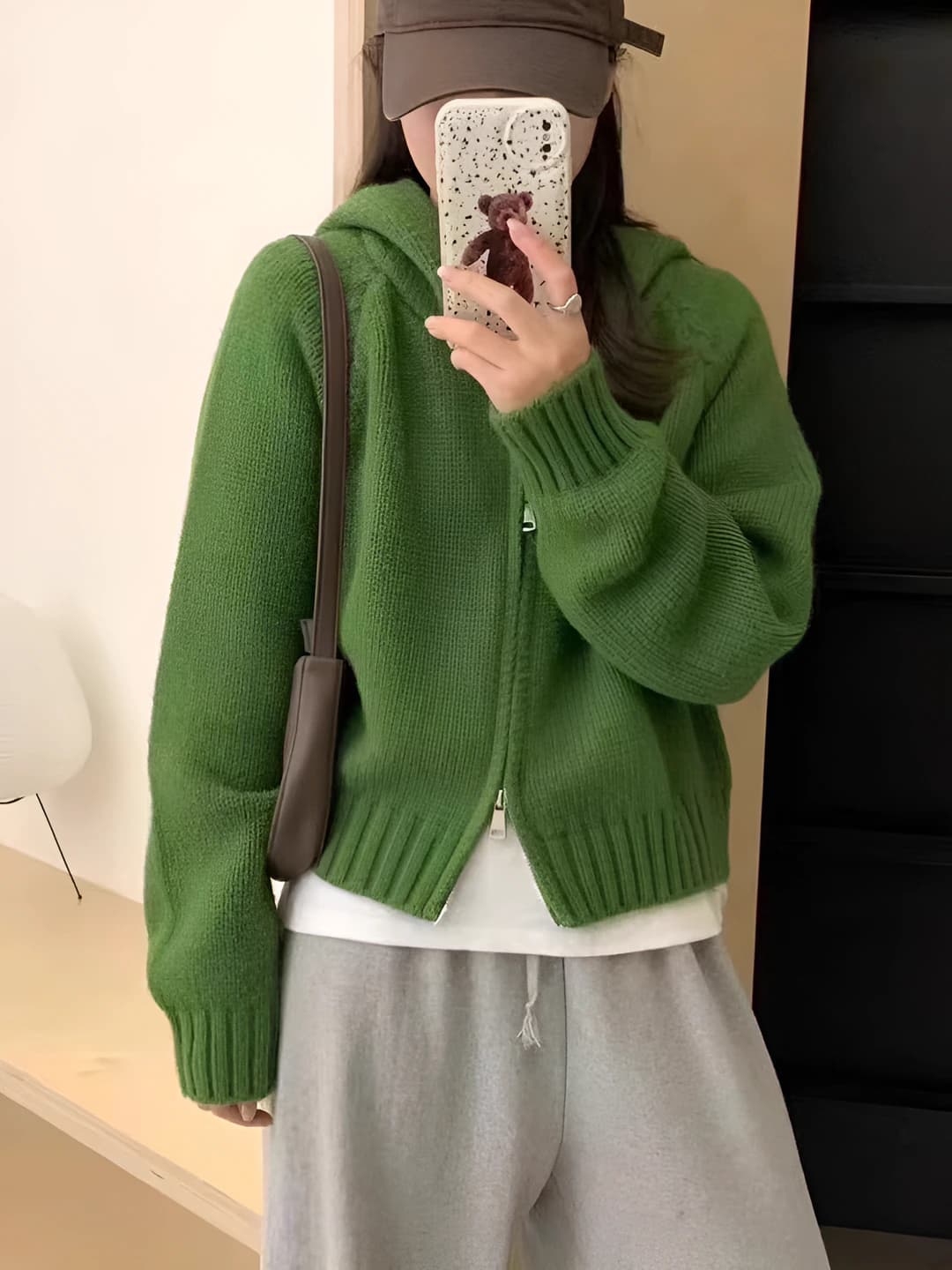 Зелёный