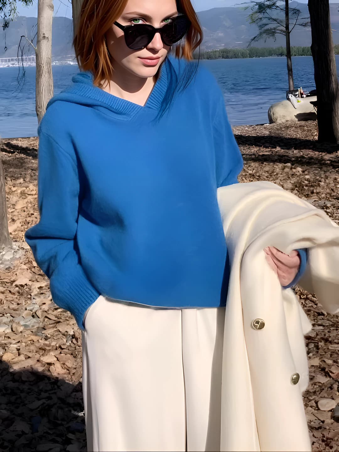 Women's hooded knit pullover sweater, loose fit, cropped, long sleeve, solid colour, thick, for autumn-winter