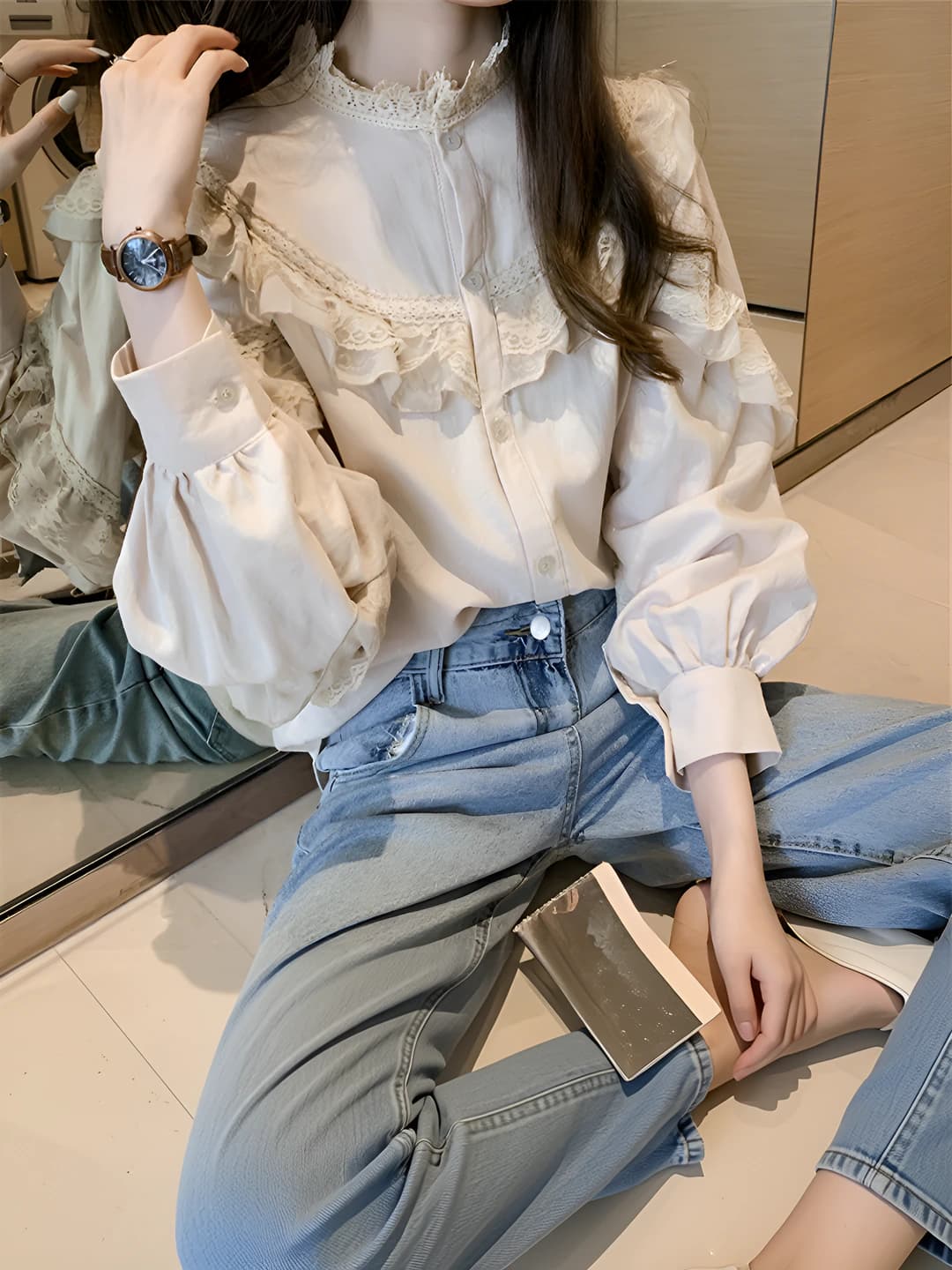 2026 spring women's lace-trimmed blouse, retro crew neck, long sleeve, loose fit, slimming