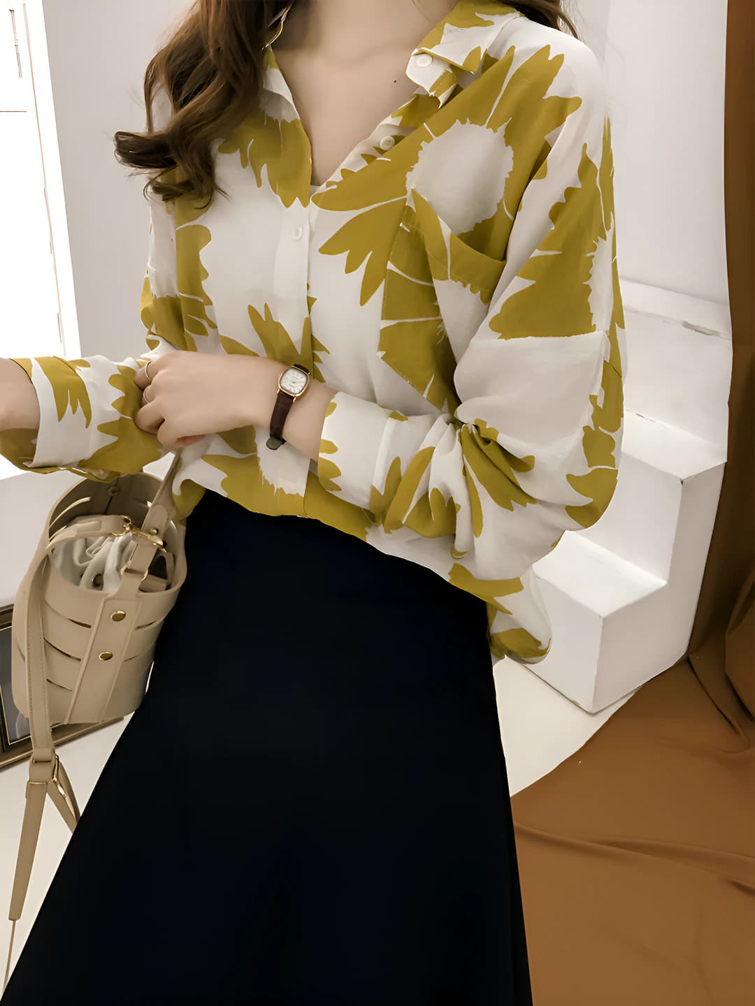 Ayollar uchun bosma naqshli uzun yengli ko'ylak-shirt, katta o'lcham, bo'sh (oversize) to'g'ri kesim, nozik ko'rsatadigan, retro uslubdagi POLO yoqali kardigan