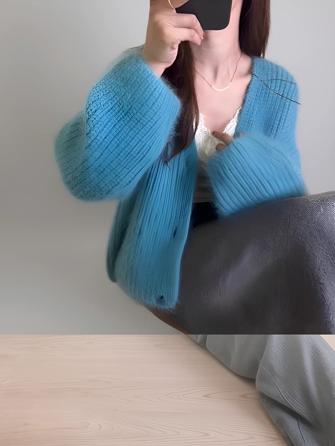 Women's blue knit cardigan, autumn-winter, loose fit, V-neck, long sleeve, thick fabric, solid colour, casual style