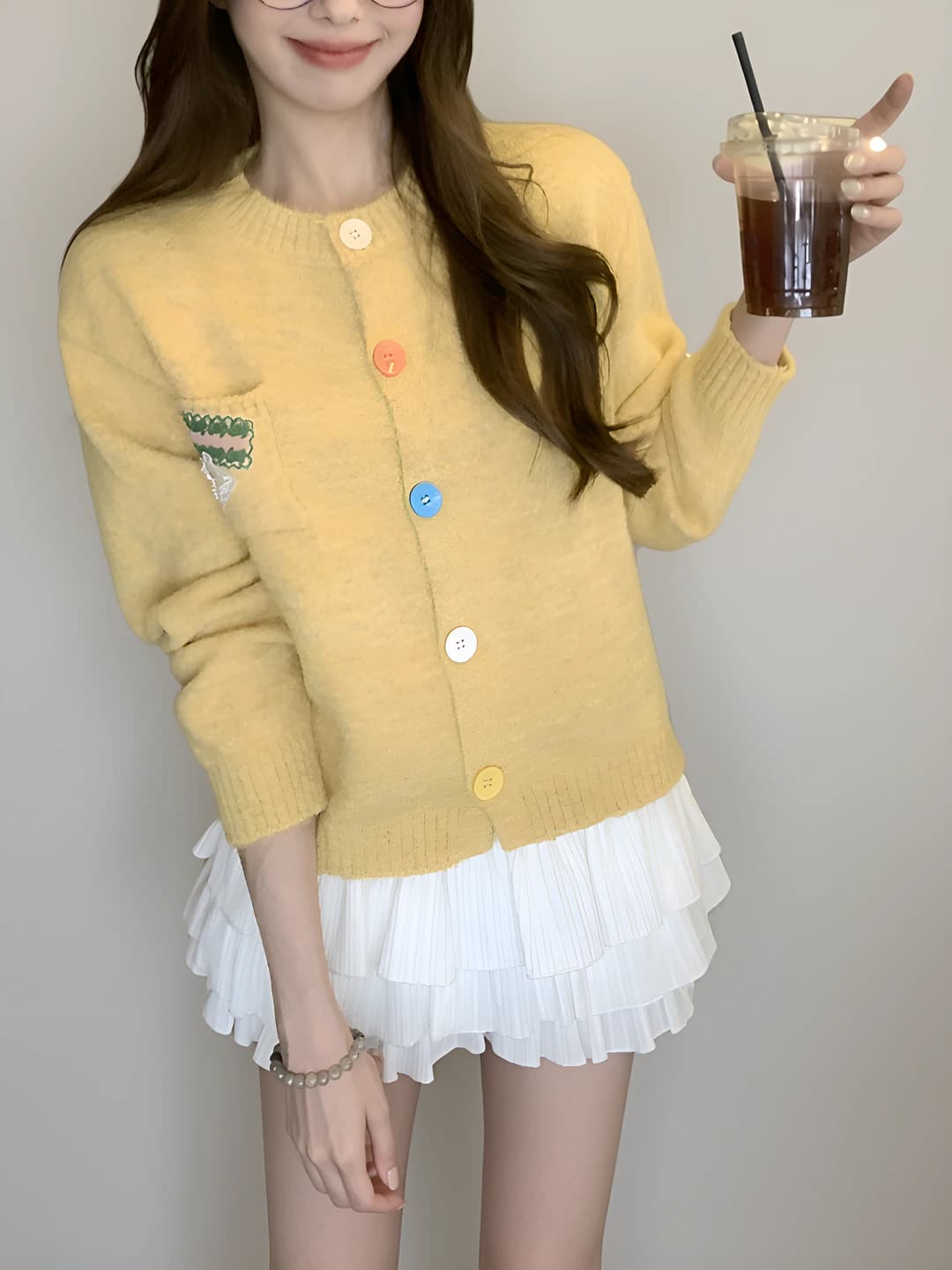 Women's autumn-winter knit cardigan, crew neck, long sleeve, loose fit, cropped, single-breasted closure, colorful buttons, sweet style