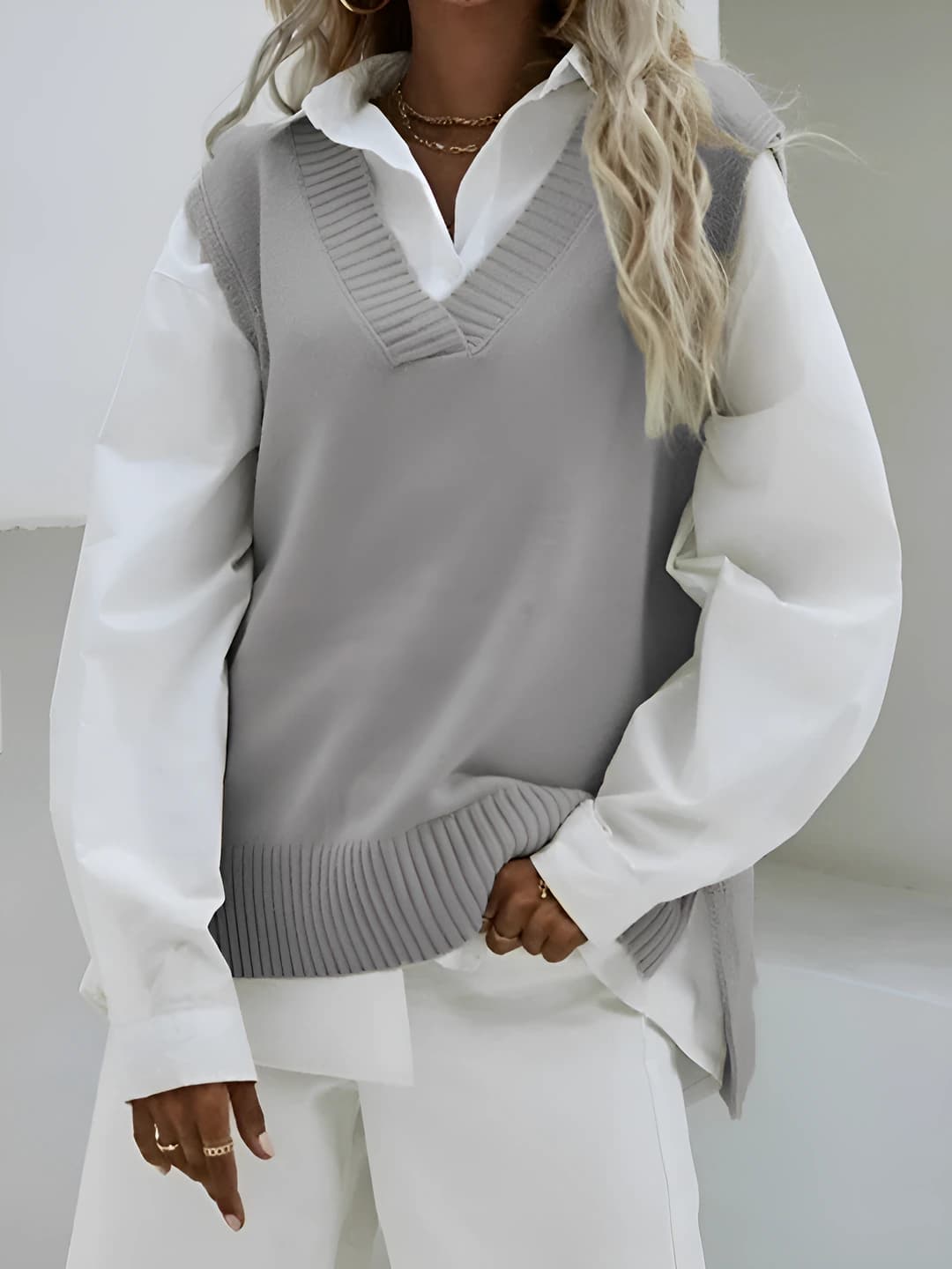 Light grey short