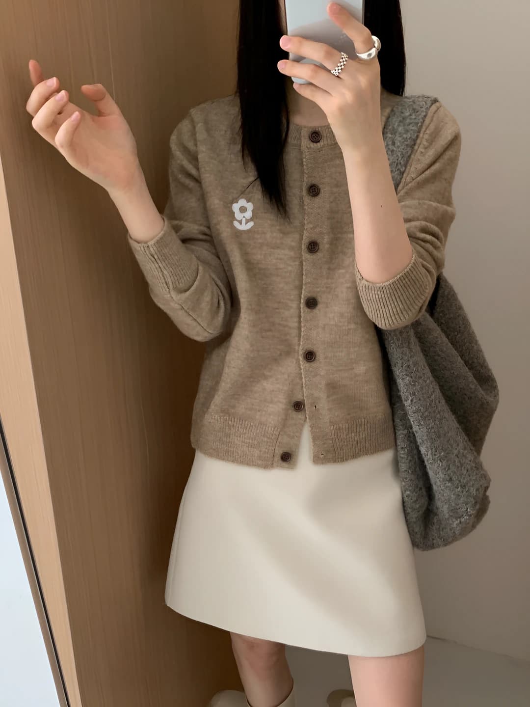 Women's knit cardigan: embroidered flowers, crew neck, long sleeve, loose fit, 2026