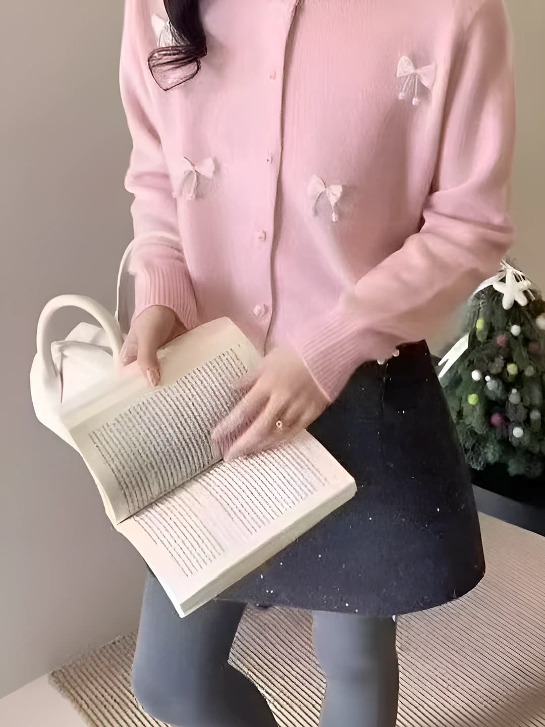 Розовый