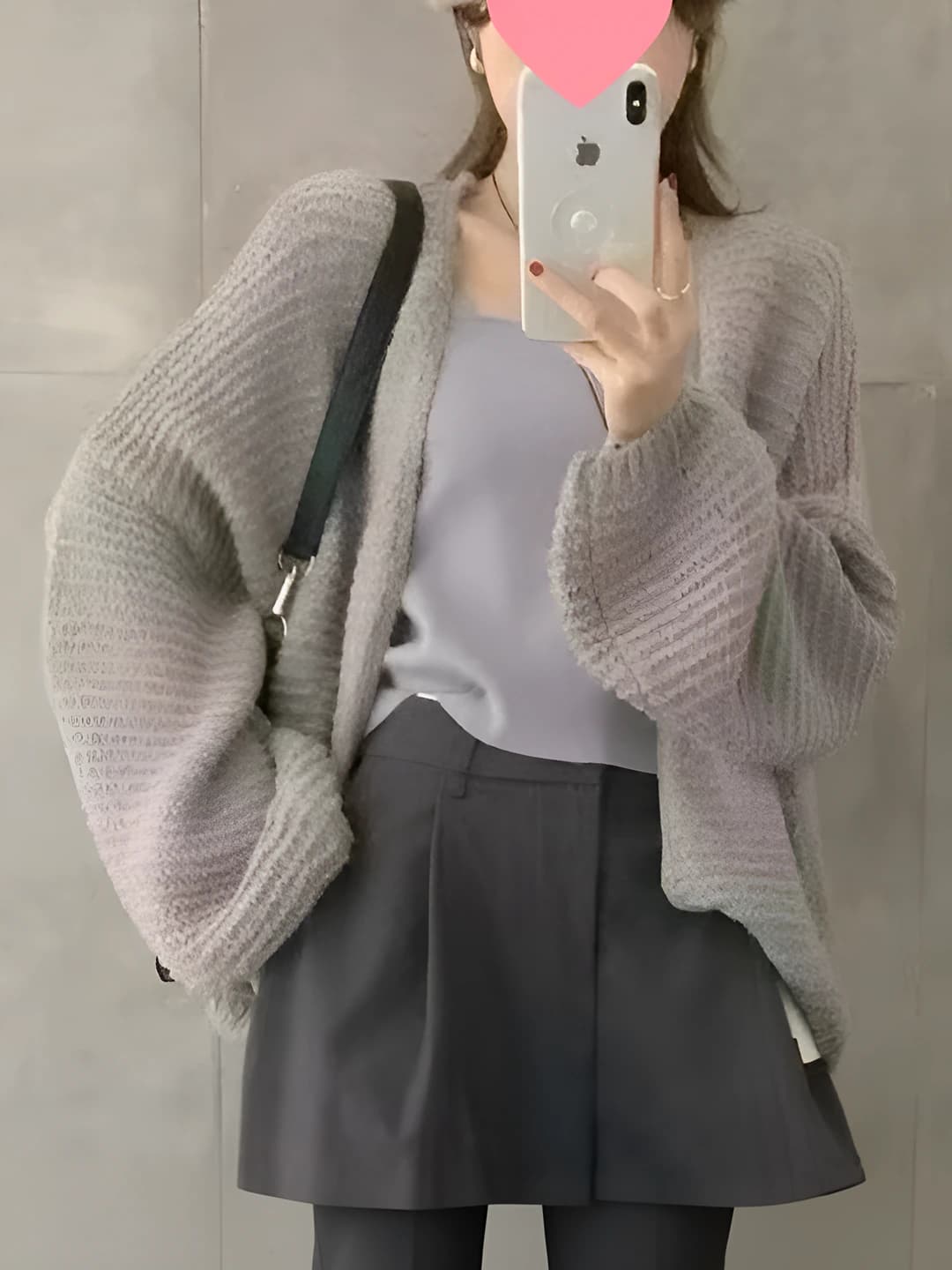Women's knit cardigan autumn-winter 2026, loose fit, V-neck, long sleeve, solid colour, slimming