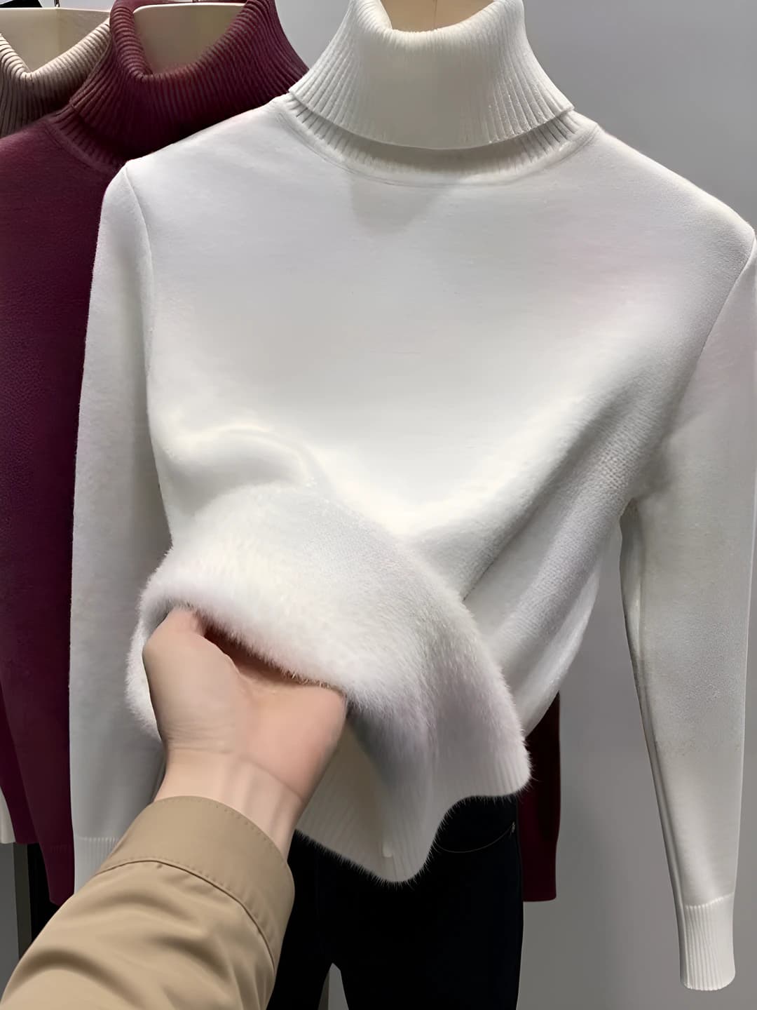 Белый