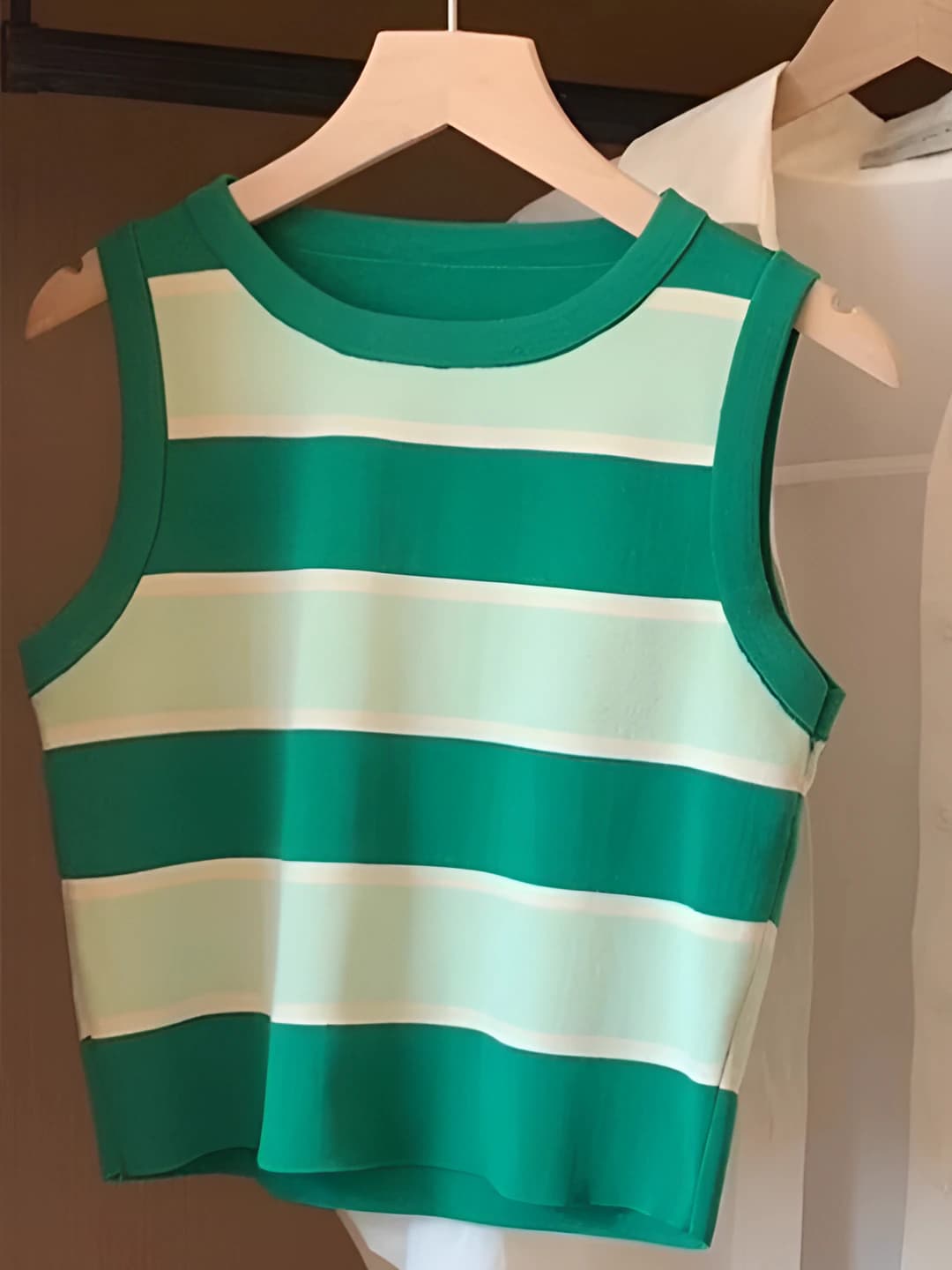 Women's summer striped sleeveless knit top, crew neck, slim fit cropped style