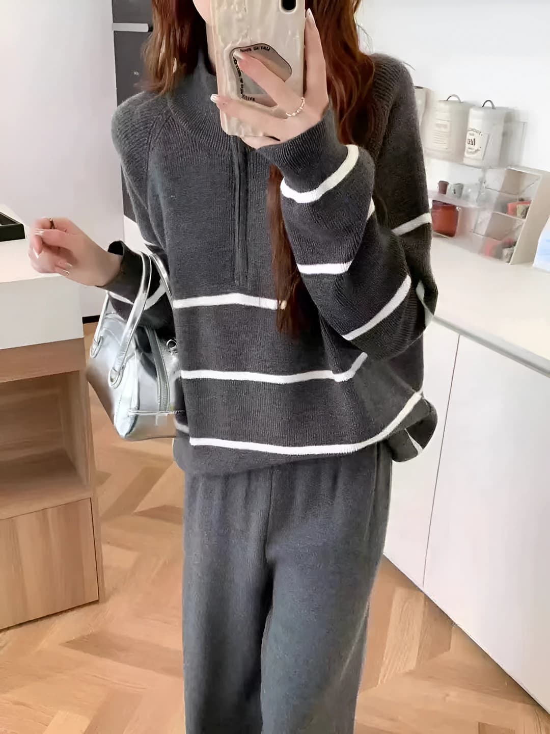 Grey T777773