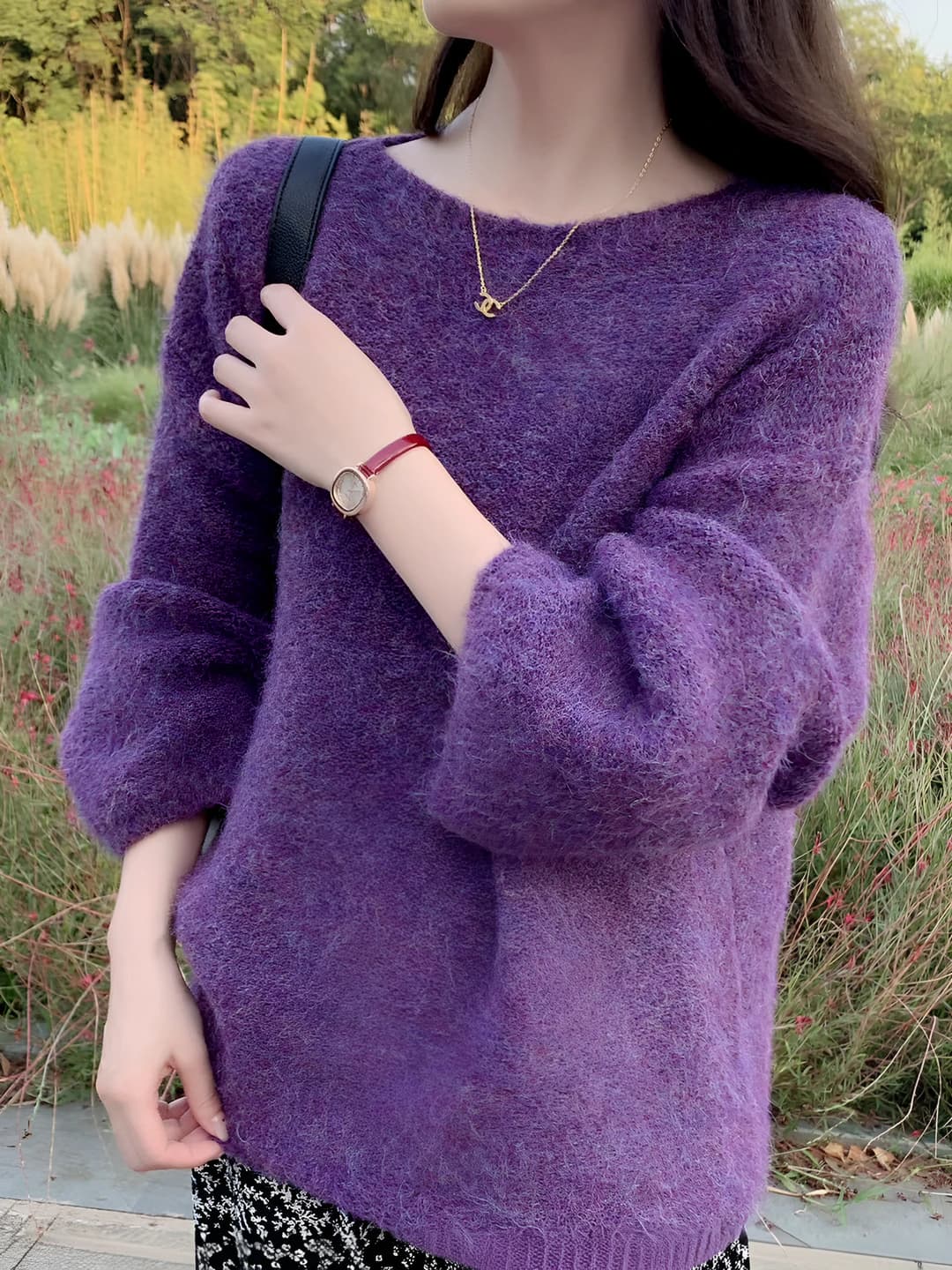 Ayollar uchun koreys uslubida retro dumaloq yoqali yengsiz bo'sh (oversize) trikotaj sviter, kuz-qish uchun, juda yupqa, bir rangli