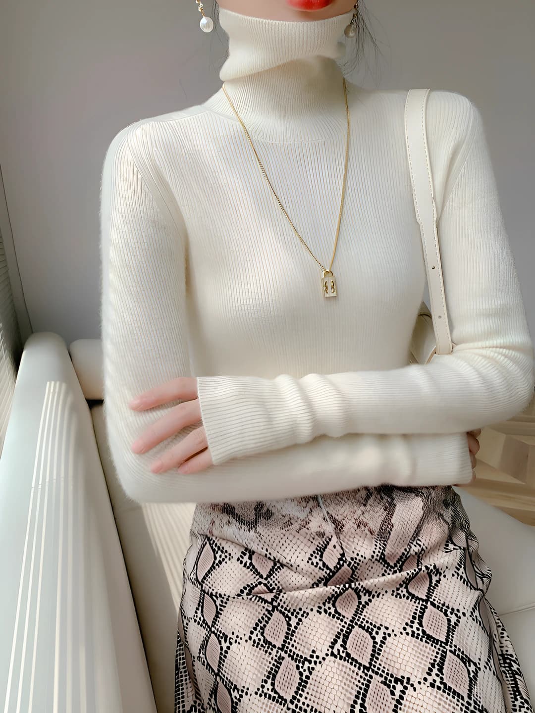 Women's autumn-winter turtleneck knit sweater, slim fit, slimming, solid colour, long sleeve, elegant