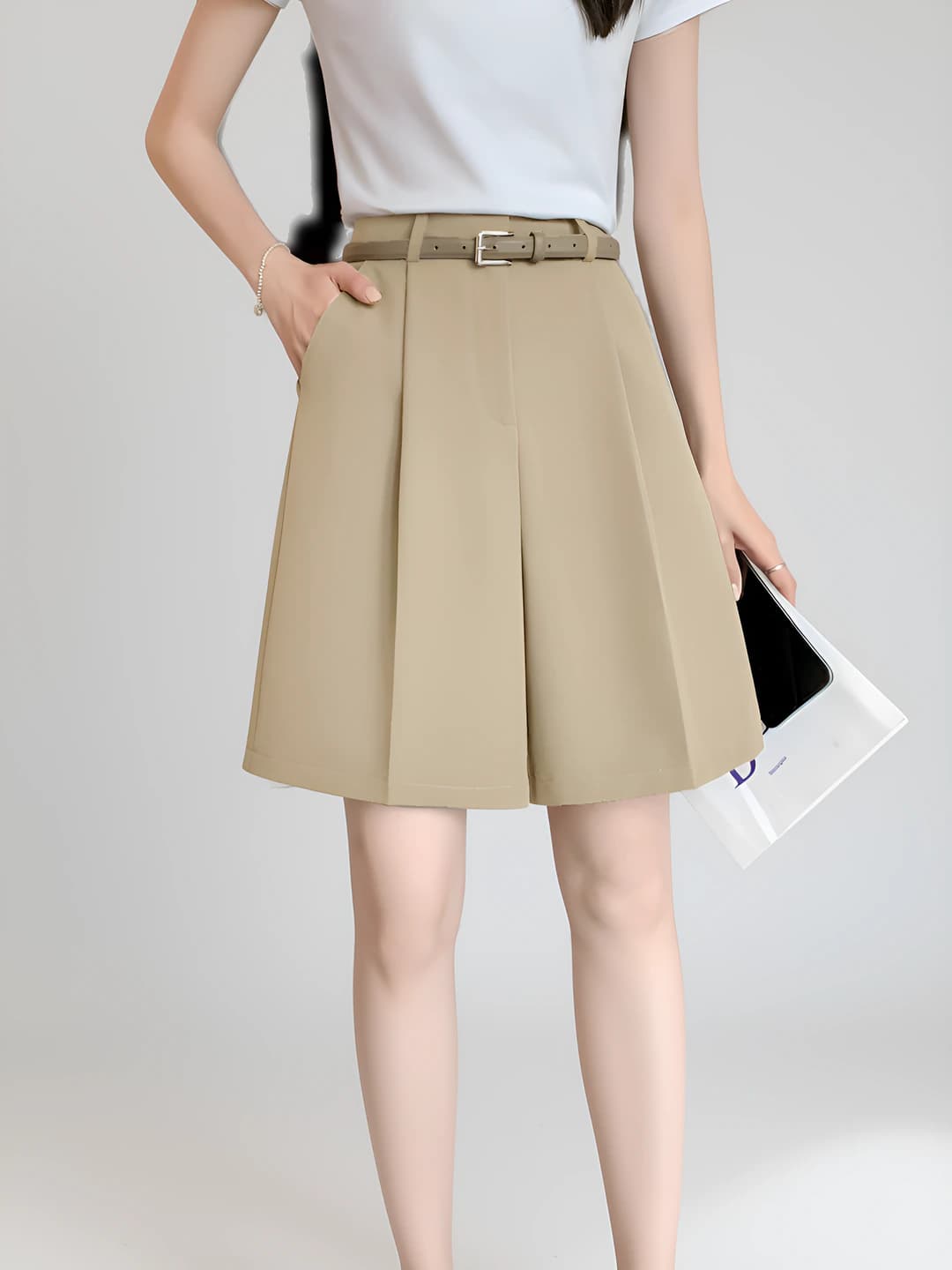 Khaki + belt