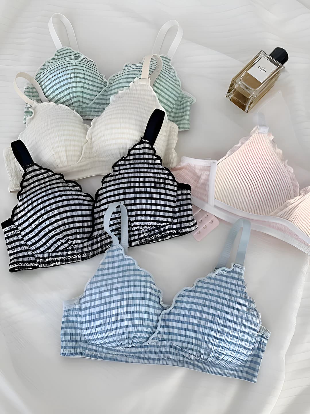Women's checked thin wireless triangle cup bra