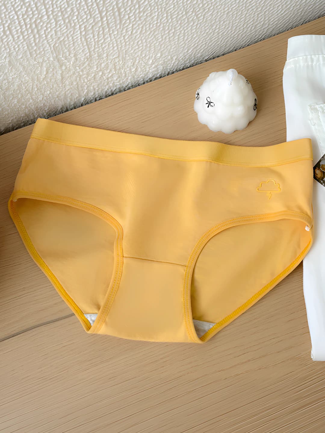 Ginger yellow