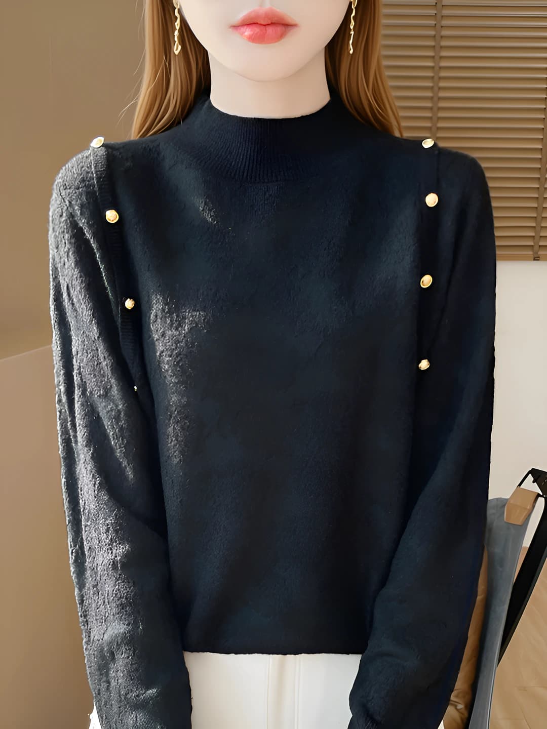 Women's warm white knit pullover sweater, mock neck, loose fit, long sleeve, casual and elegant, autumn-winter 2026