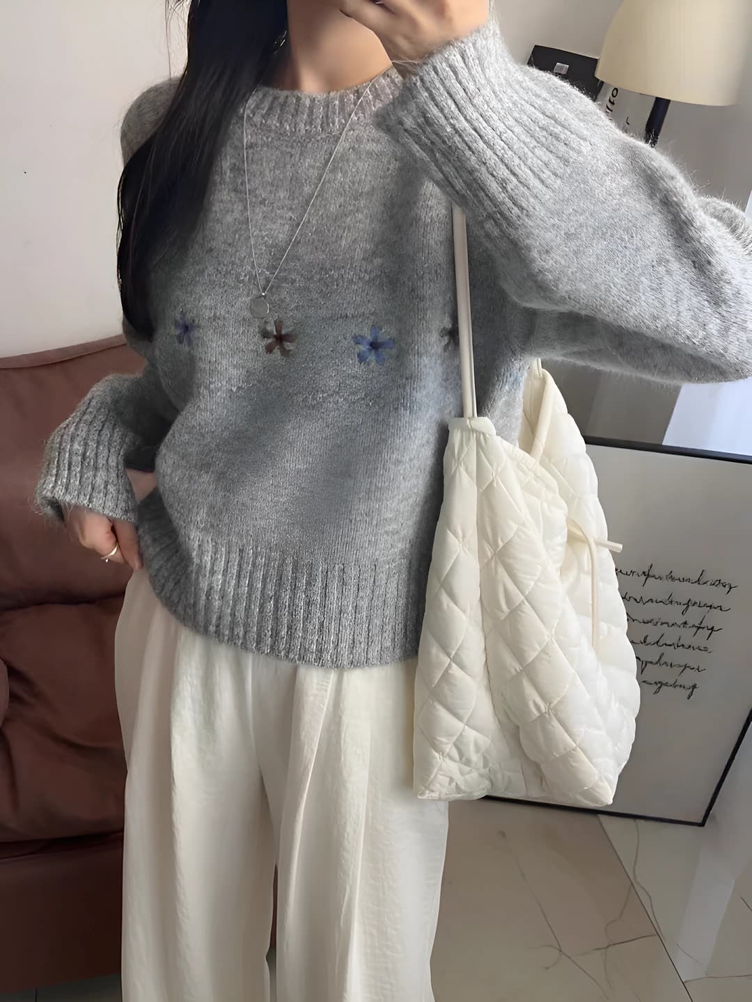 Ayollar uchun kuz-qish kundalik retro kashtali dumaloq yoqa chiziqli sviter, jun aralash mato, bo'sh (oversize) kesim, uzun yeng