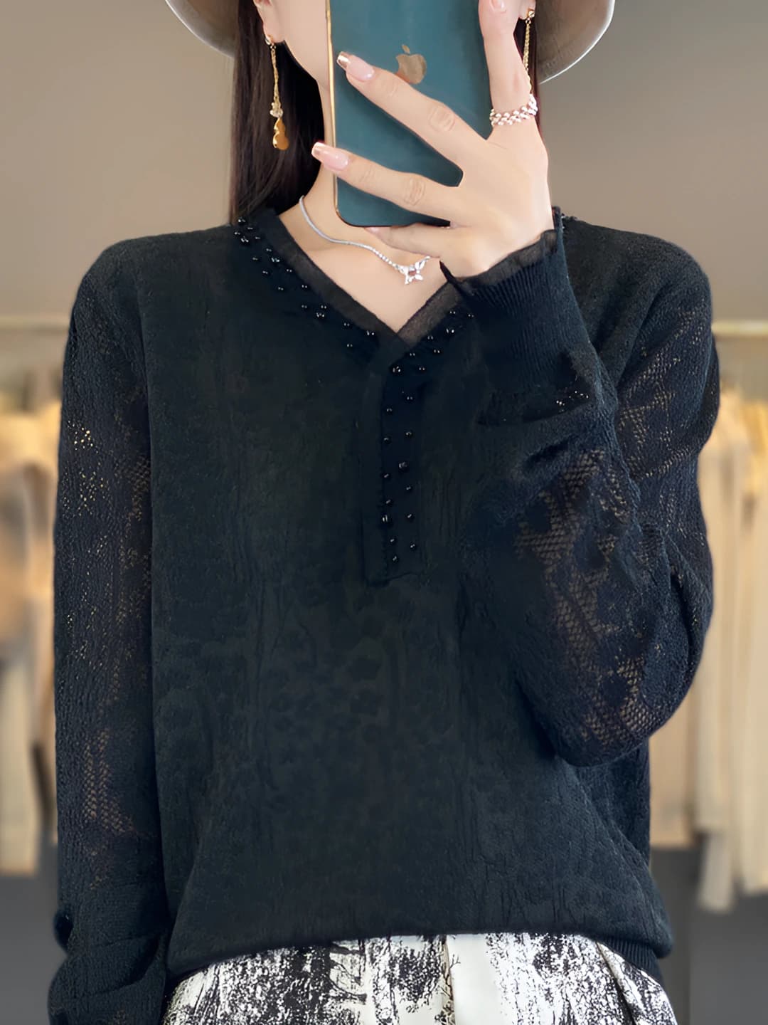 Qora