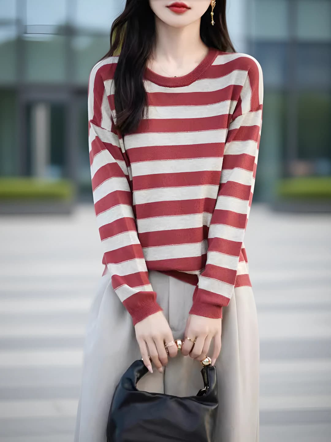 Women's autumn striped long sleeve loose fit sweater, crew neck, retro style