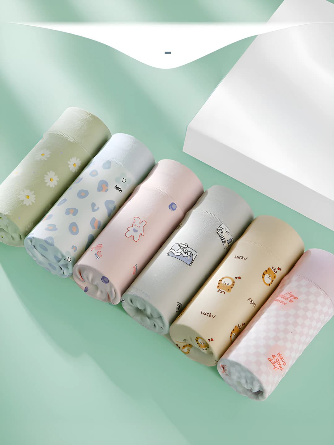 Random 4 pcs