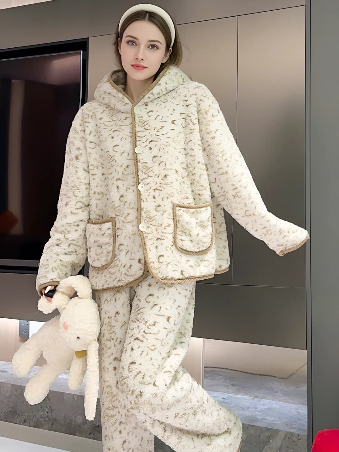 Women's thickened fleece-lined coral fleece loungewear set (hooded top + trousers) for autumn-winter