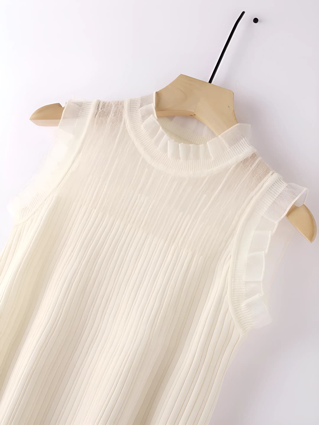 Women's summer thin knit top, sleeveless tank top with lace collar, plus size knitted tops