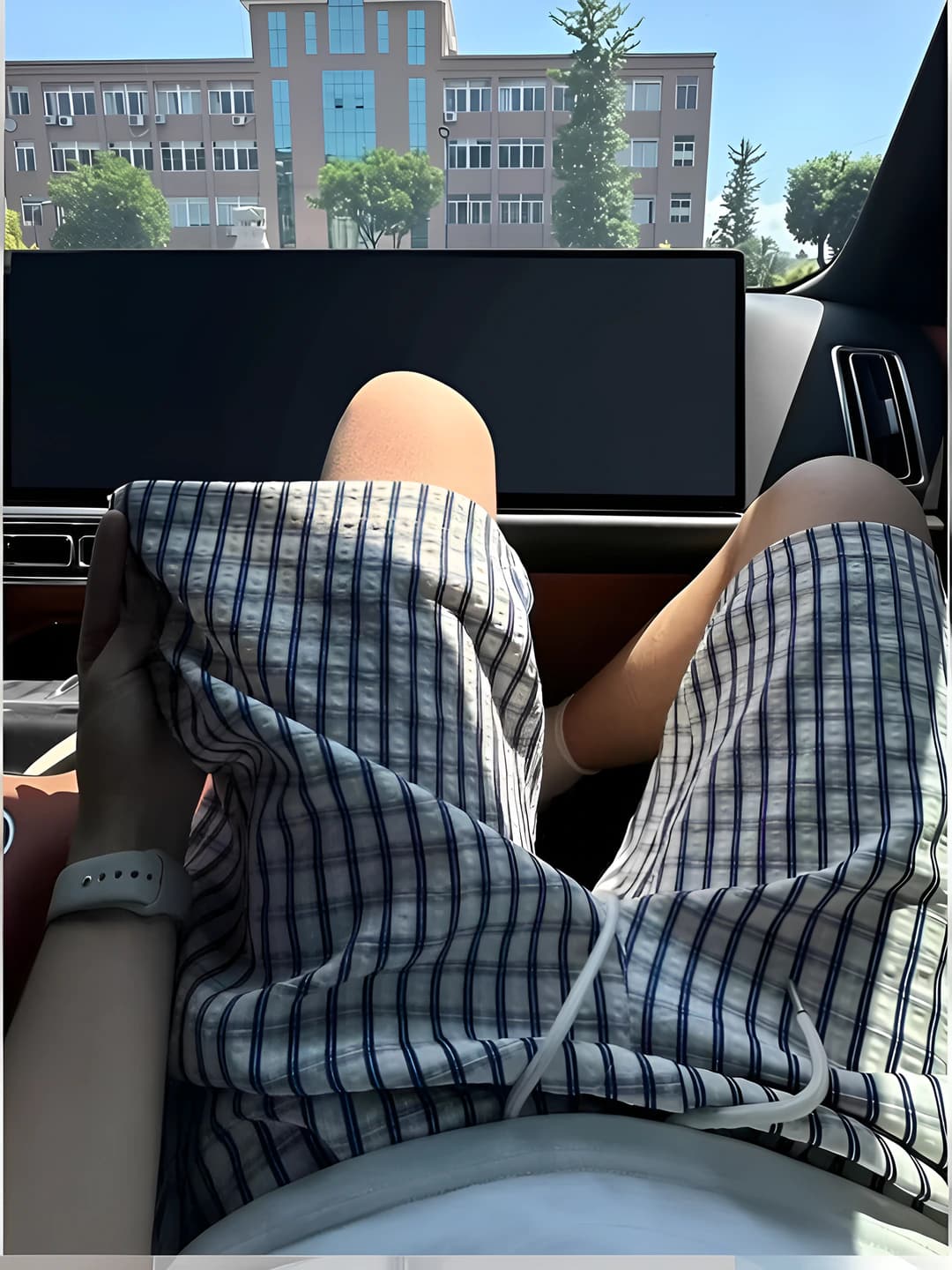 Синий в клетку