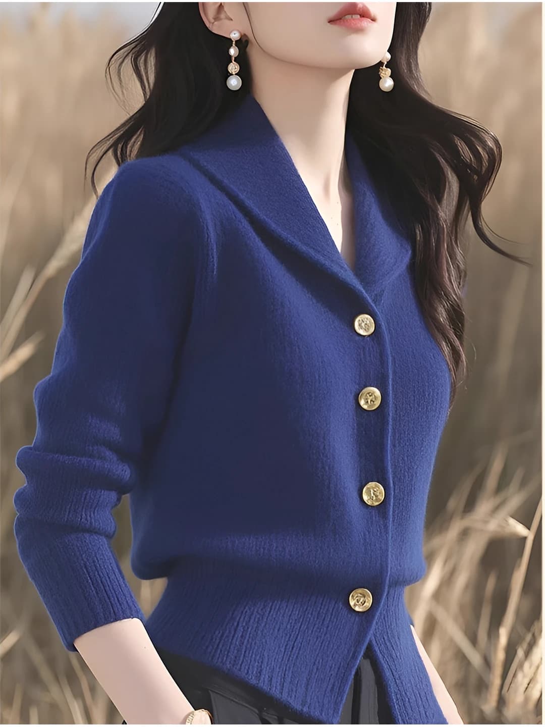 Ayollar uchun qalinlashtirilgan trikotaj kardigan, qish, V-yoqa, uzun yeng, bo'sh (oversize) kesim, qora rang