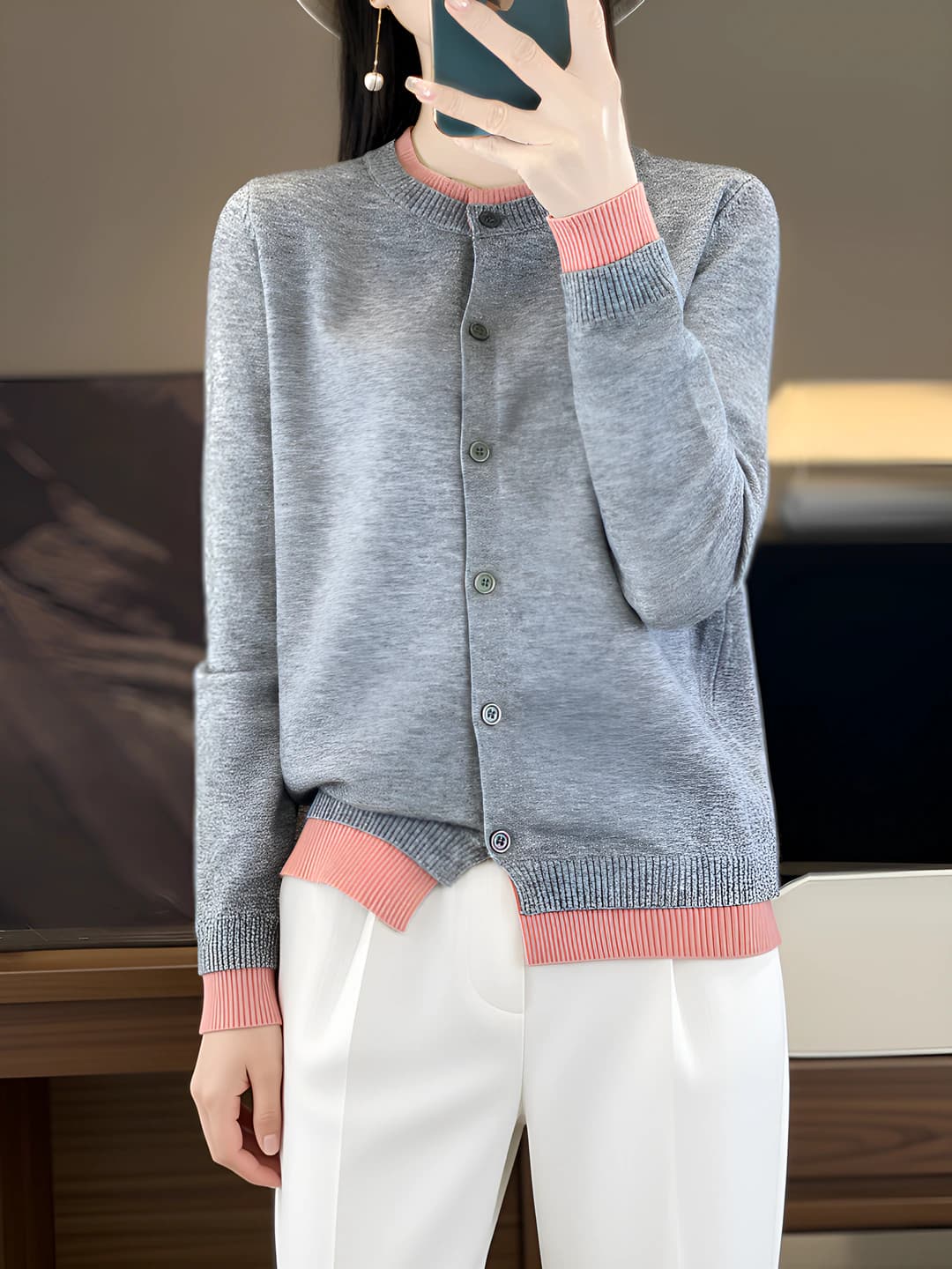 Gray pink