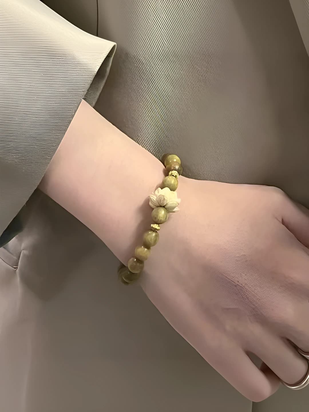 Зелёный сандал, лотос 8mm