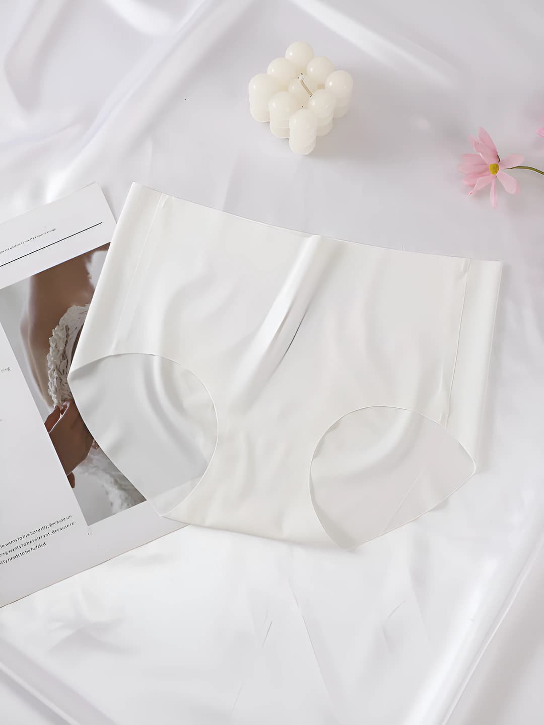 White (with lining)