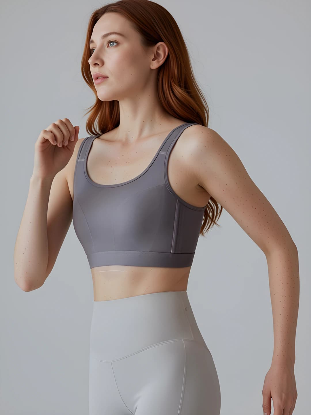 Women's seamless full-coverage bra with lift and minimize effect, wire-free