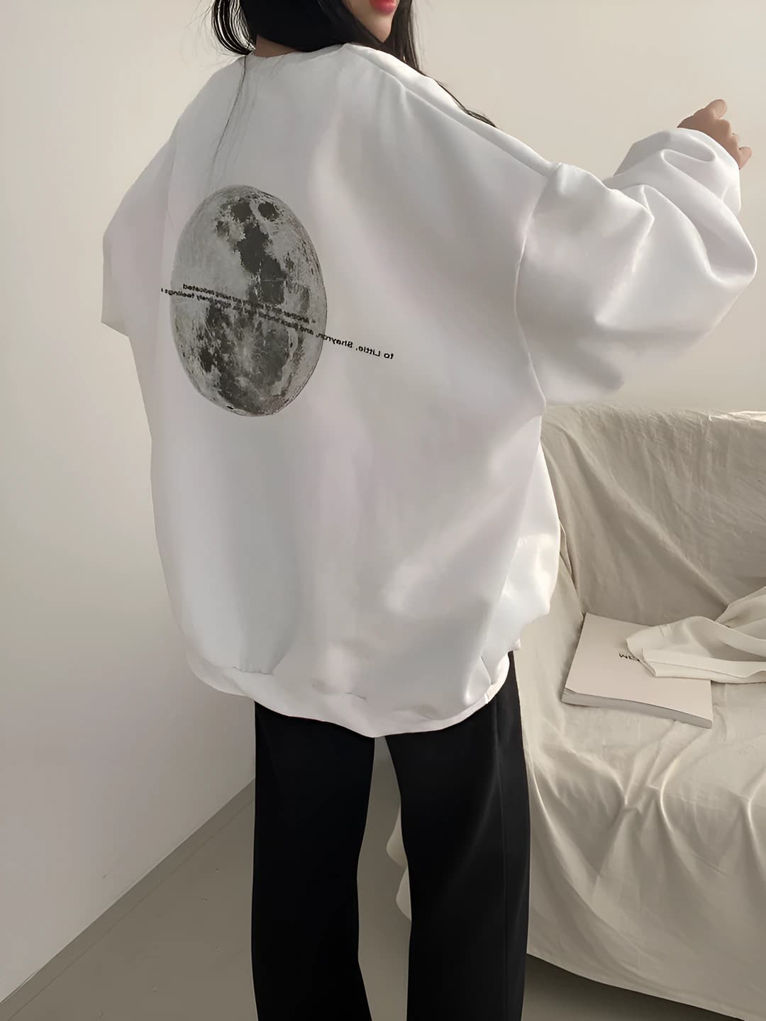 Women's Korean style sweatshirt, loose fit, crew neck, white, printed, long sleeve, plus size