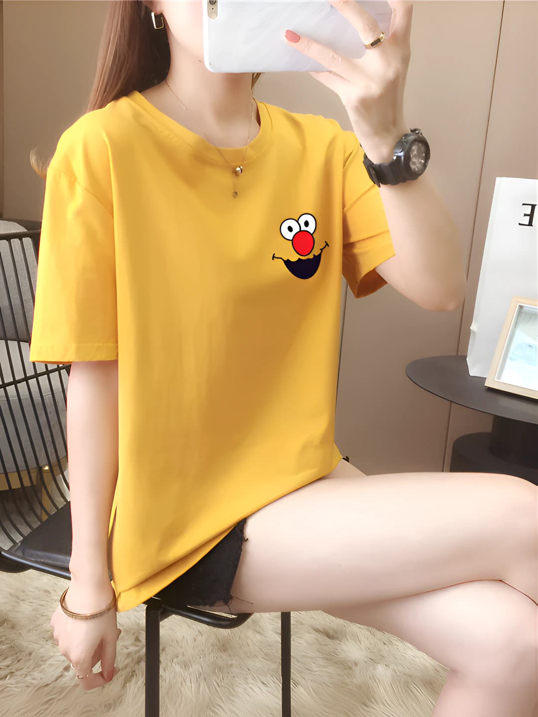 Women's summer t-shirt in Korean style with crew neck, short sleeve, loose fit, casual