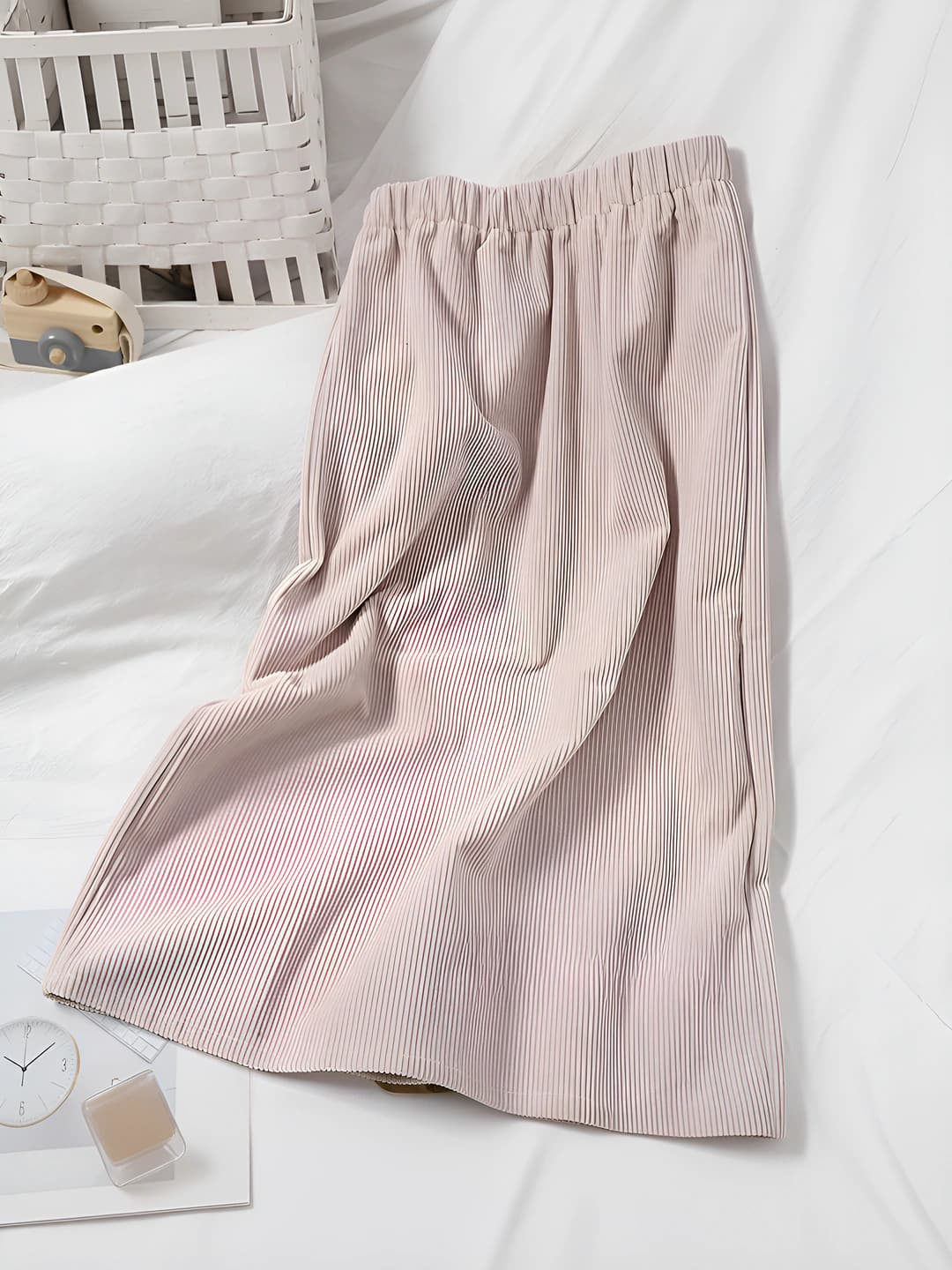 Light brown fleece-lined 72cm