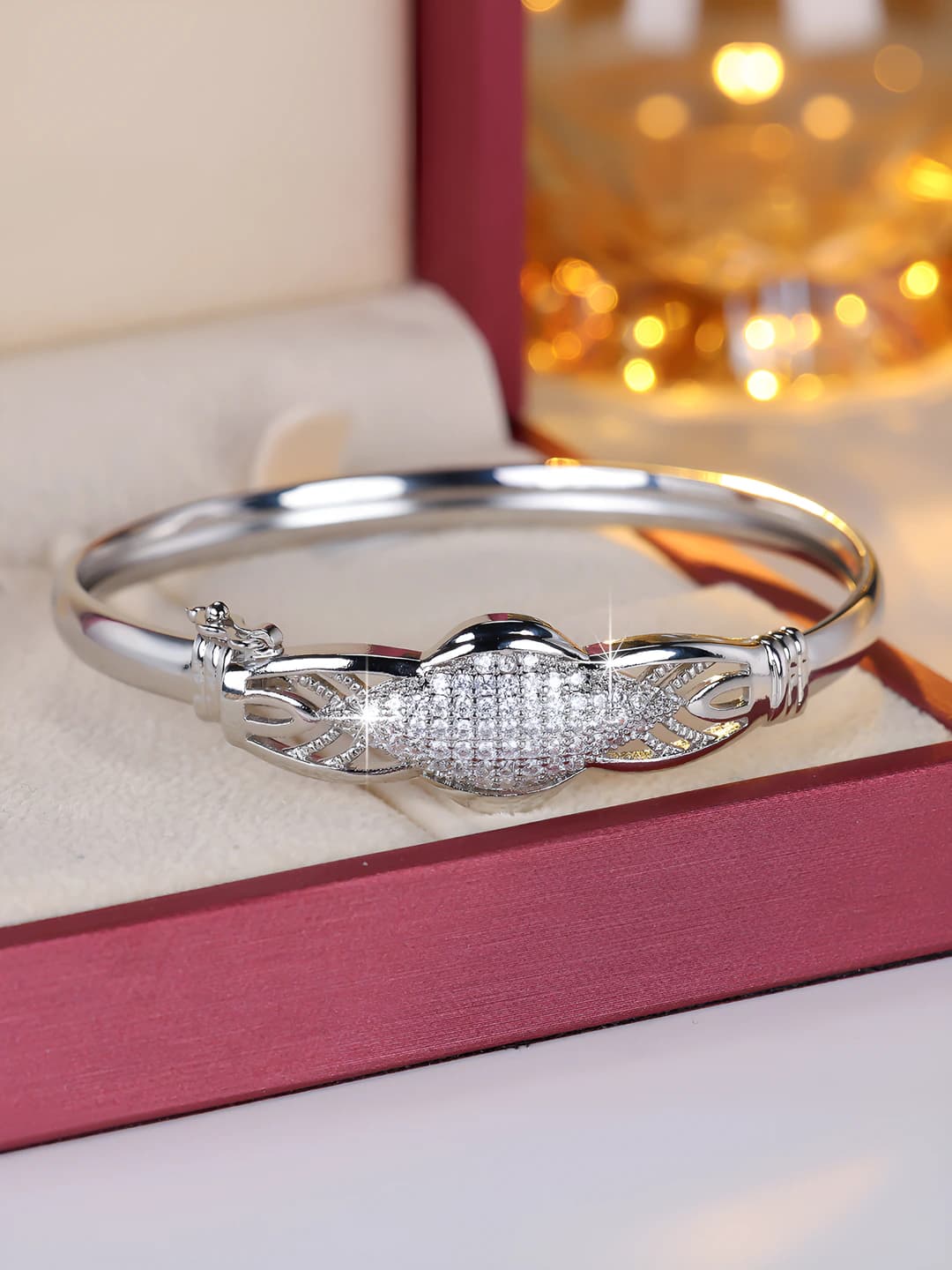 Women's copper bracelet with zircon and cutout, geometric design element, light luxury style