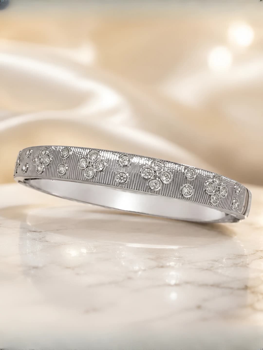 Women's retro style copper bangle with zircon flower design